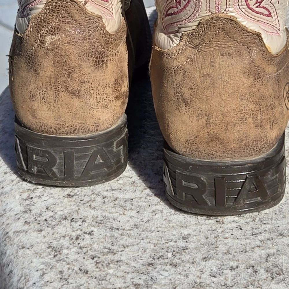 Ariat Kid's Double Kicker Sz 13 Western Boot Broad Square Toe Pink Tan Pull On